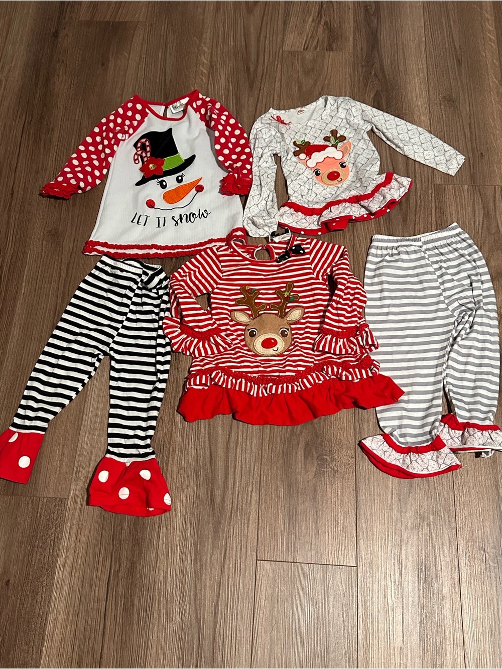 Bundle of Girls 3-4T Holiday Matching Sets